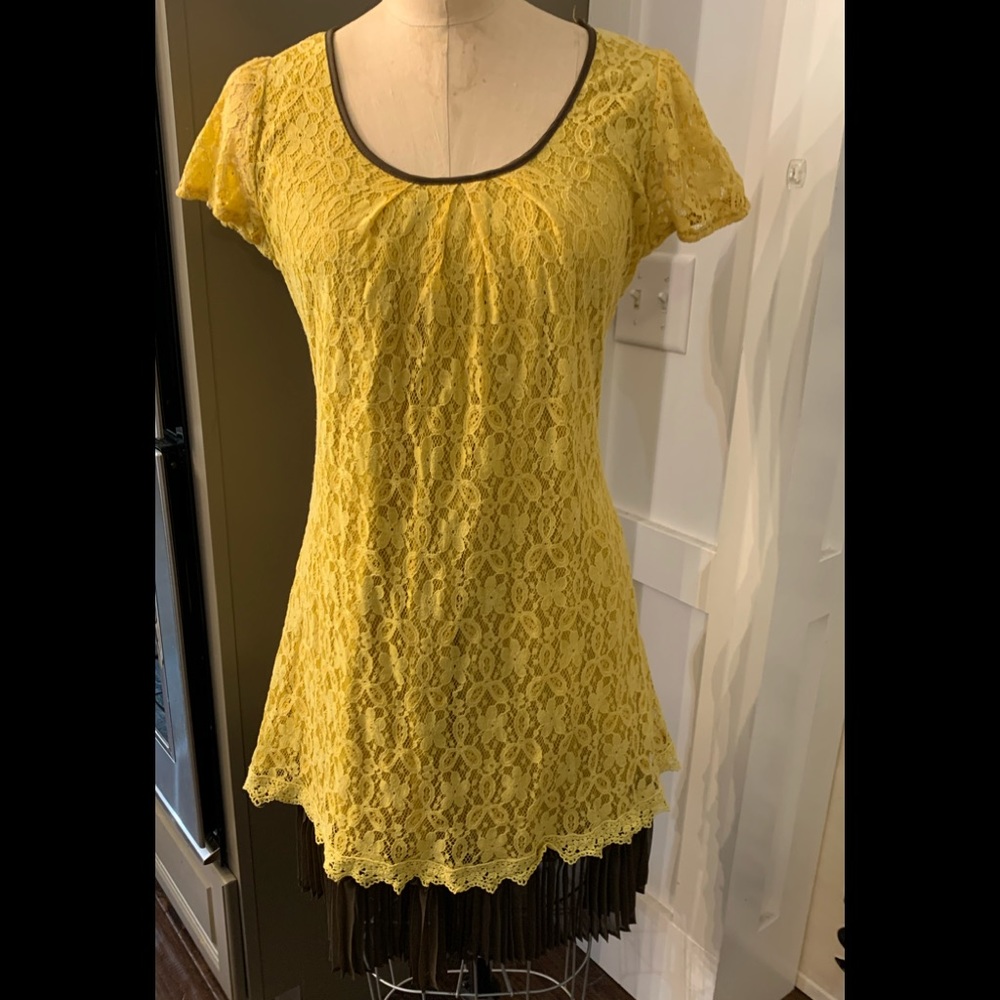 Beautiful A’Reve Yellow & Brown Lace Dress sz Med